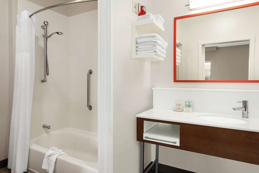Фото Hampton Inn & Suites Overland Park South