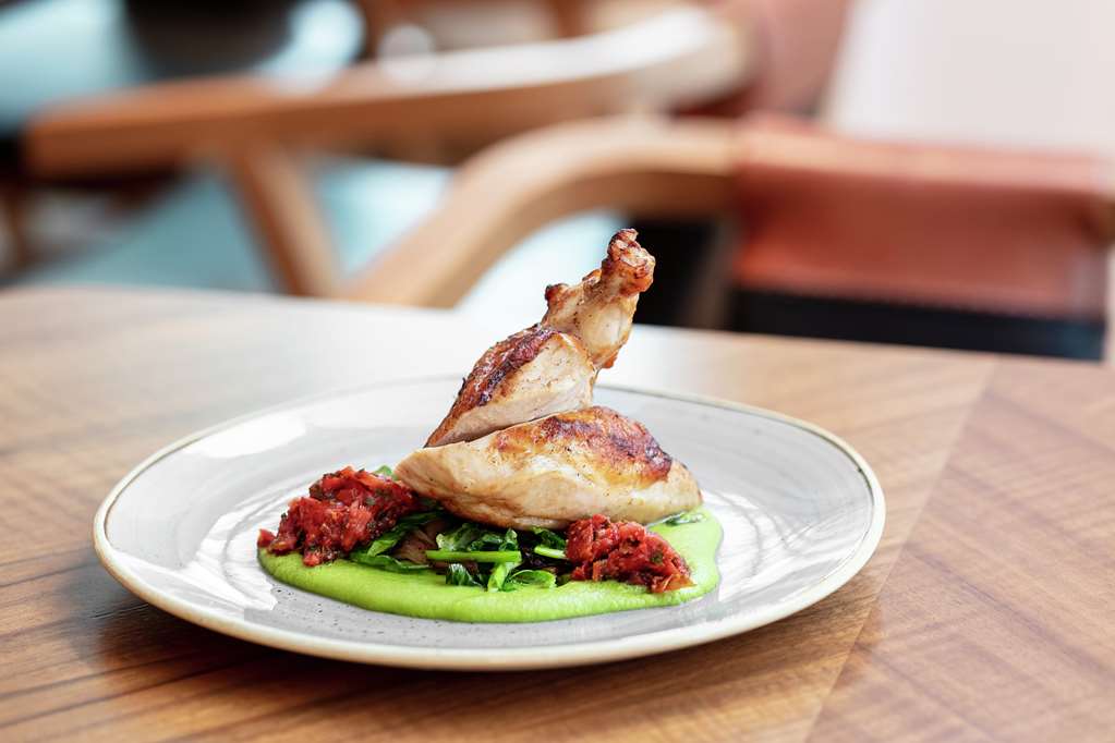 Фото The Sound Hotel Seattle Belltown, Tapestry Collection by Hilton