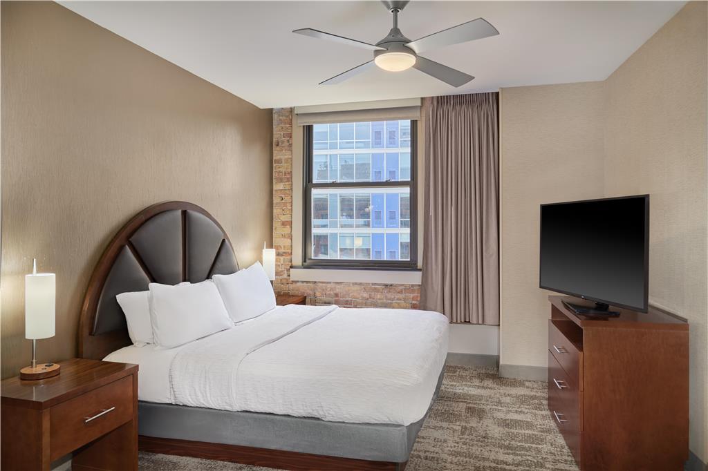 Фото Homewood Suites by Hilton Grand Rapids Downtown