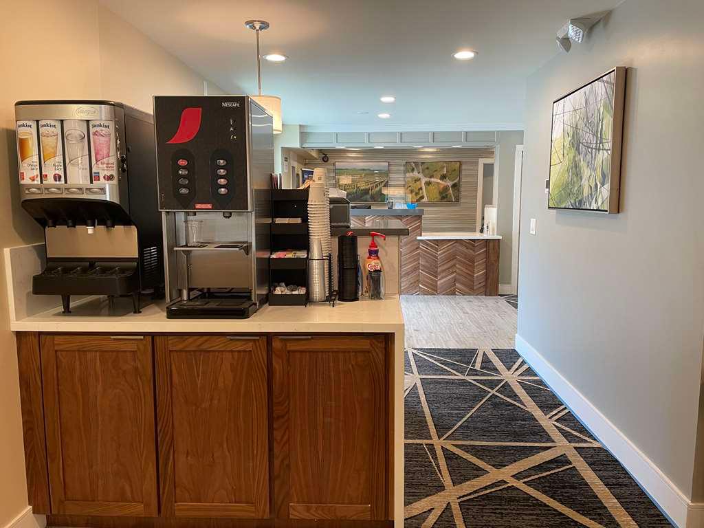 Фото Best Western Town House Lodge