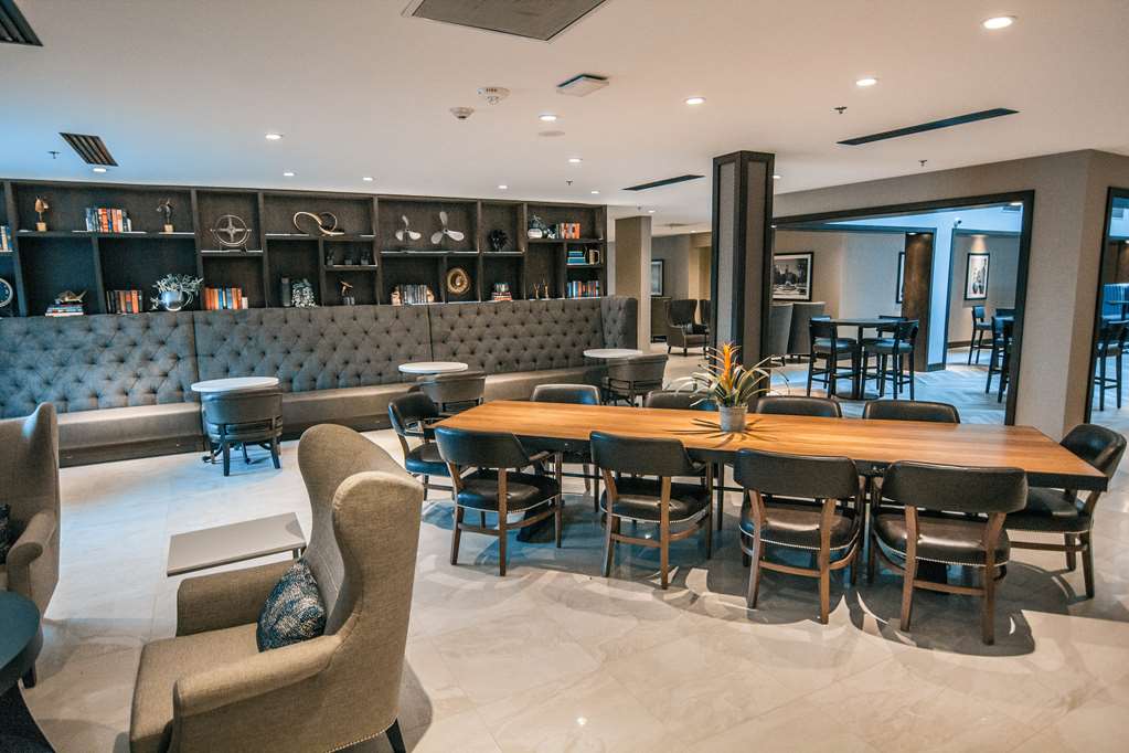 Фото DoubleTree by Hilton Lubbock University Area