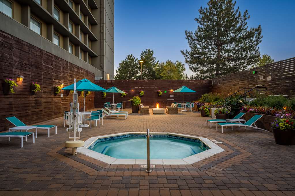Фото DoubleTree by Hilton Hotel Denver