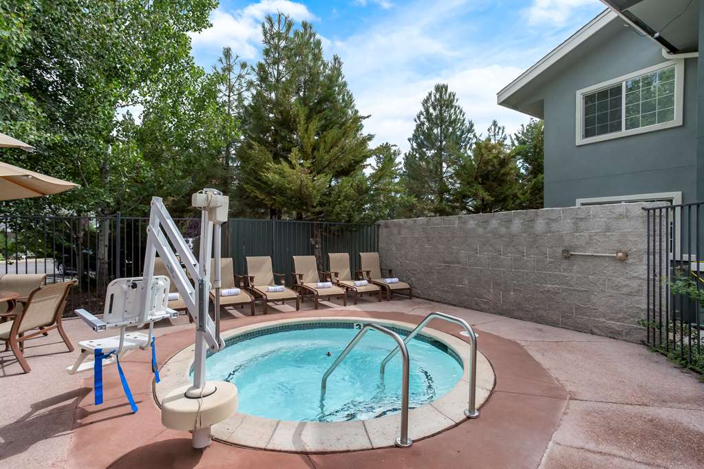 Фото Best Western Rose Quartz Inn