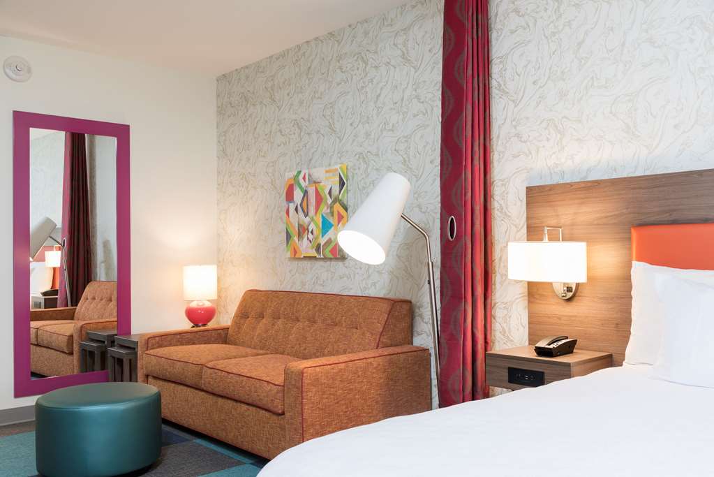 Фото Home2 Suites by Hilton Louisville Downtown NuLu