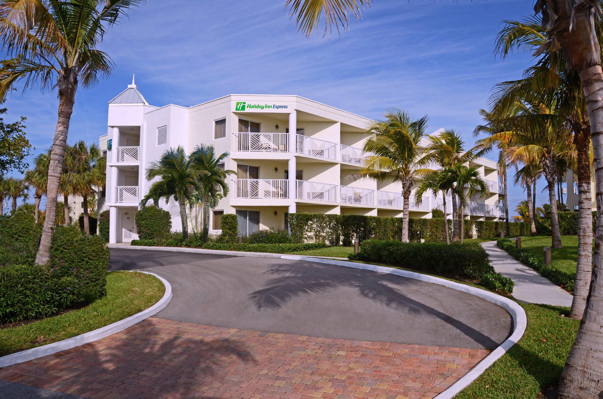 Фото Holiday Inn Express North Palm Beach-Oceanview, an Ihg Hotel