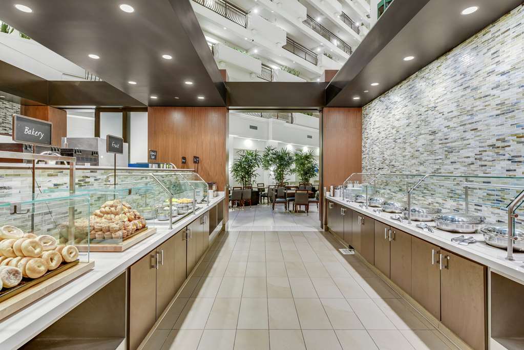 Фото Embassy Suites by Hilton Anaheim Orange