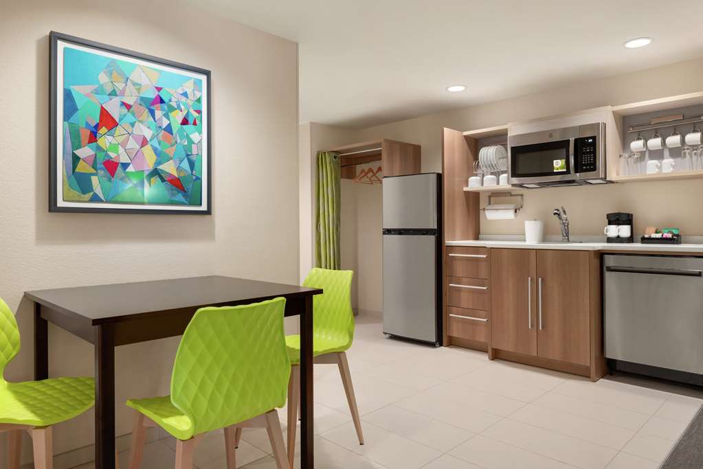 Фото Home2 Suites by Hilton Overland Park
