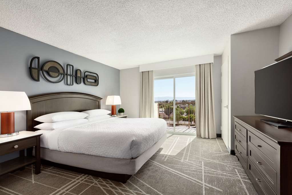 Фото Embassy Suites by Hilton Milpitas Silicon Valley
