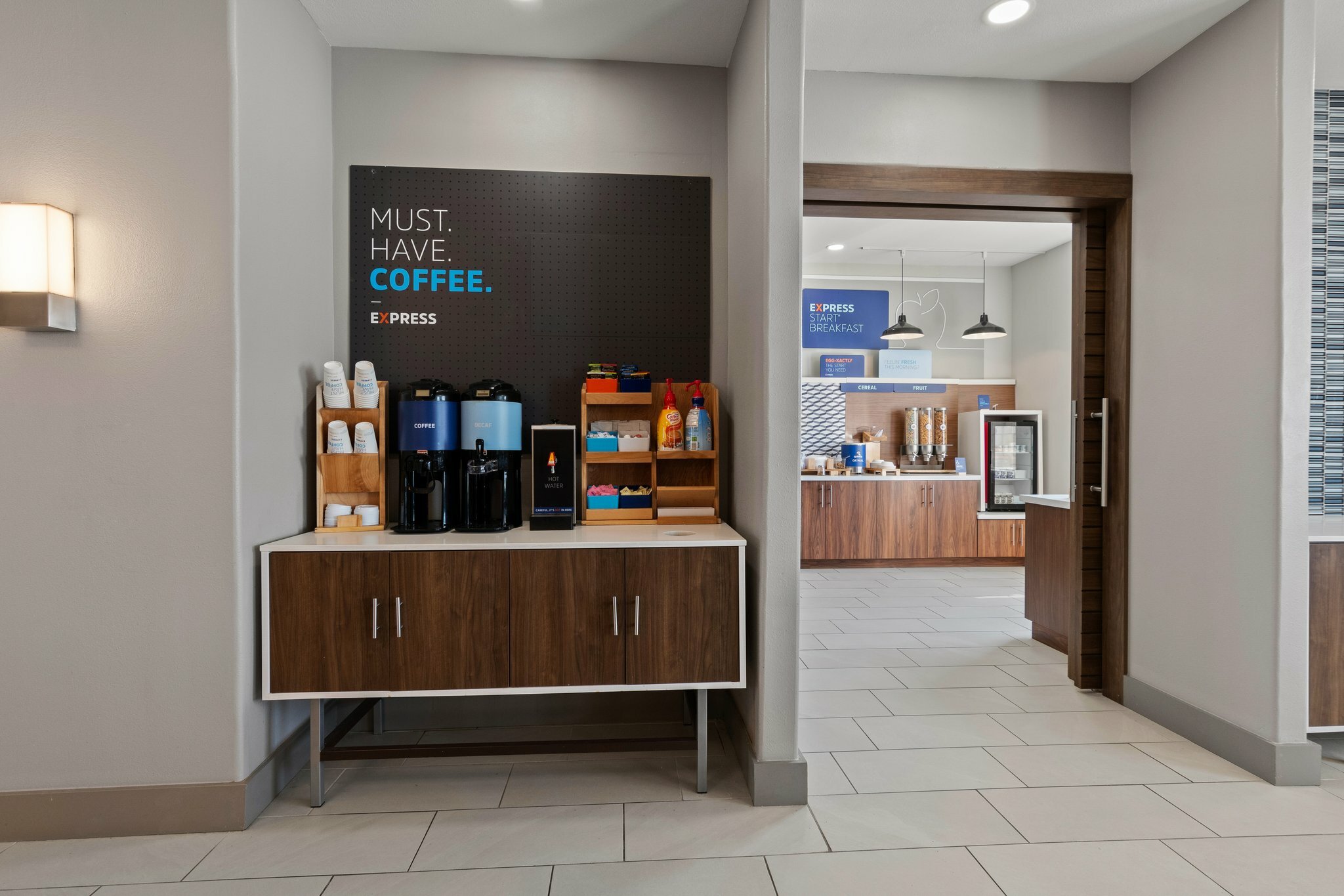 Фото Holiday Inn Express Hotel & Suites Oklahoma City Northwest, an Ihg Hotel