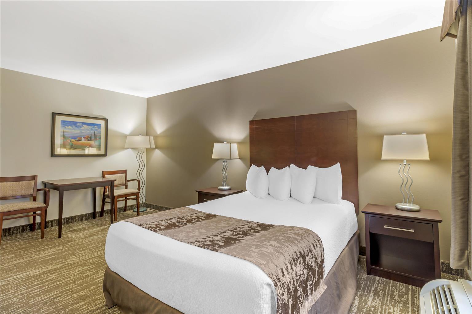 Фото Best Western Plus Pembina Inn & Suites