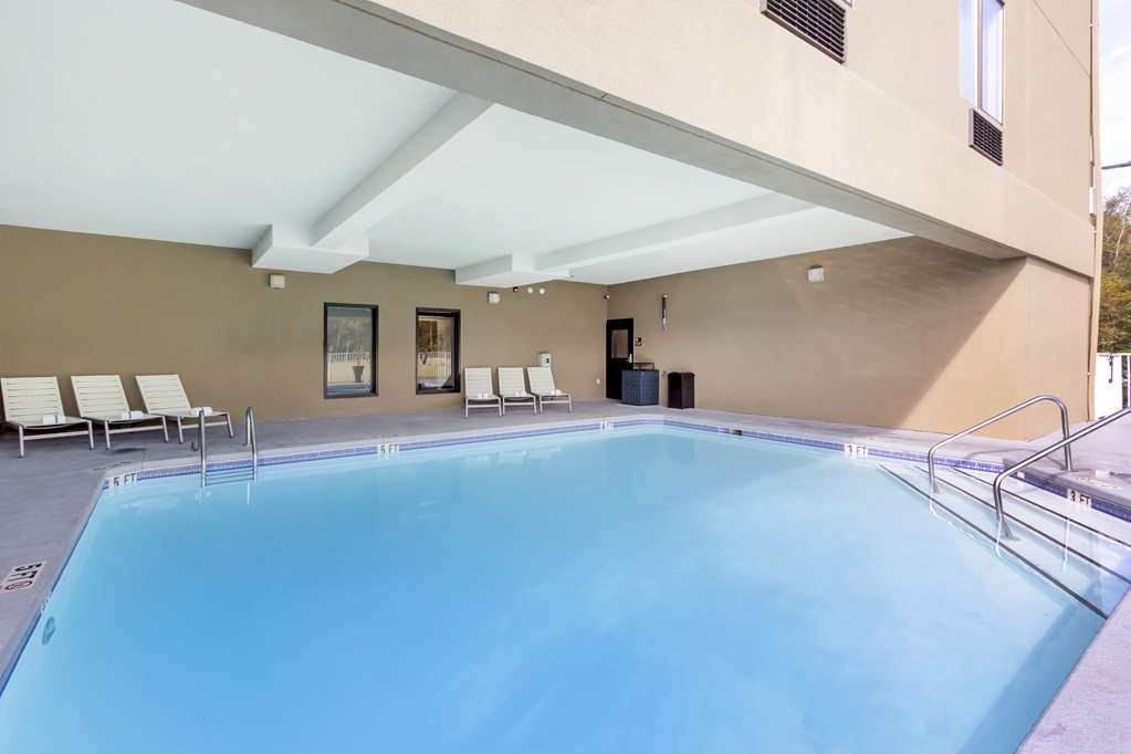 Фото Best Western Magnolia Inn and Suites