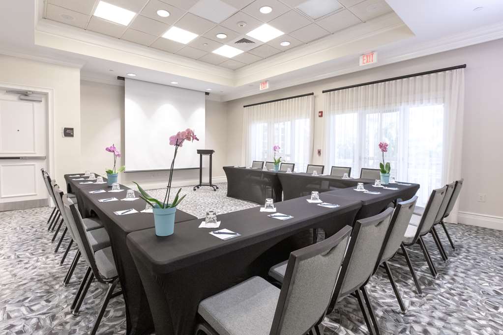Фото Homewood Suites by Hilton Palm Beach Gardens
