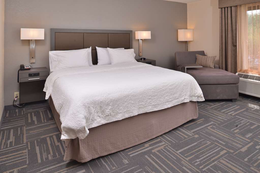 Фото Hampton Inn closest to Universal Orlando