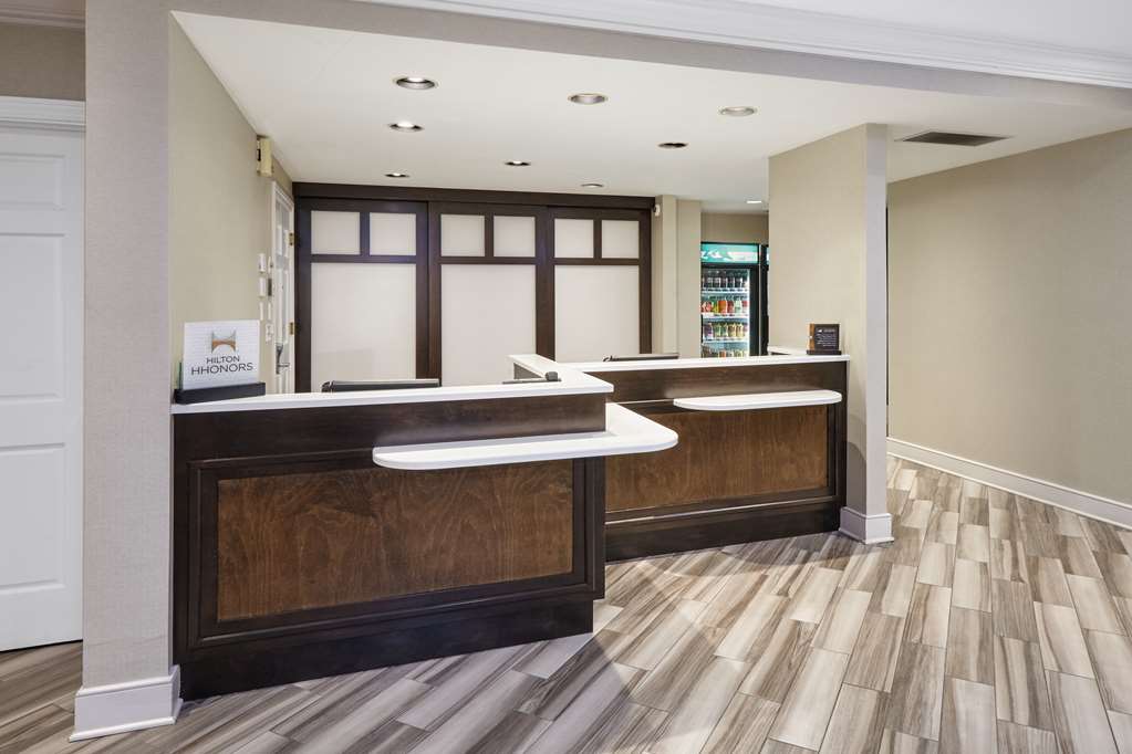 Фото Homewood Suites by Hilton Indianapolis Keystone Crossing