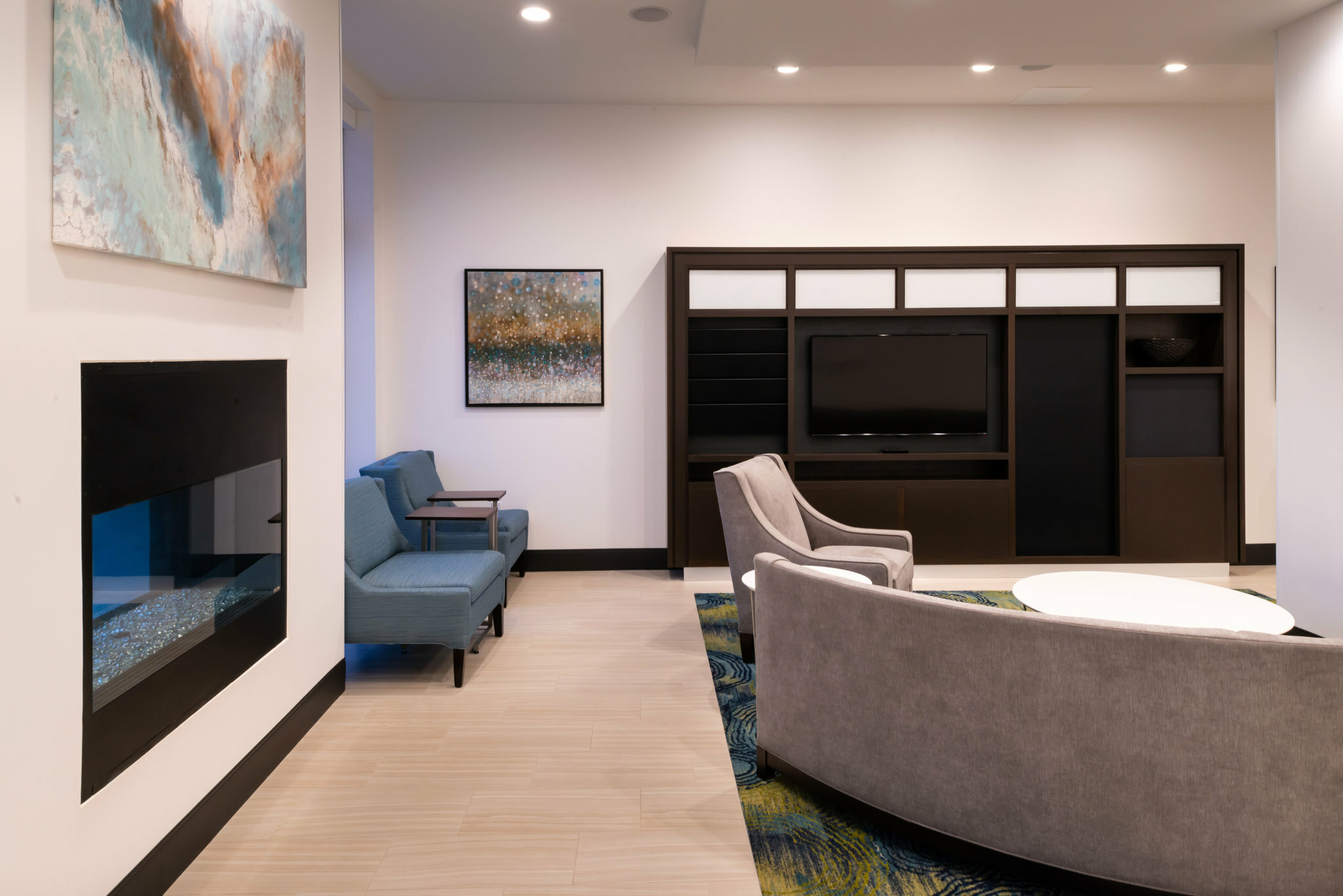 Фото Holiday Inn & Suites Farmington Hills - Detroit Nw