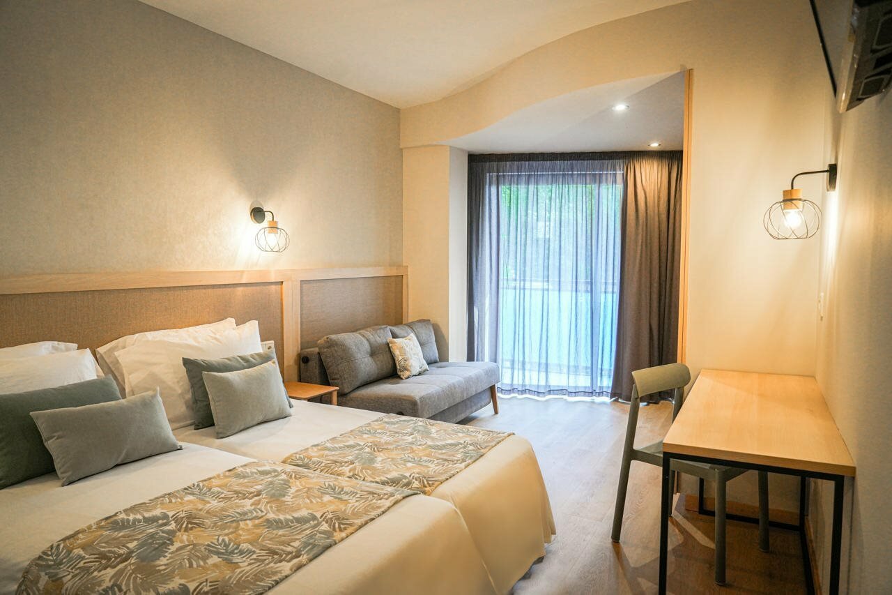 Фото H Top Calella Palace