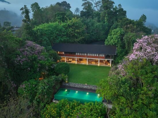 Фото Отель Kings Pavilion