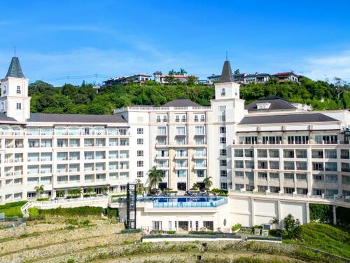 Гостиница Twin Lakes Hotel в Провинции Батангас