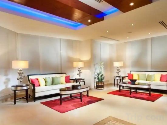 Фото Al Hail Waves Hotel Managed by Centara