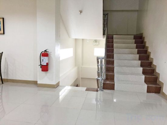 Фото Meaco Royal Hotel - Lipa