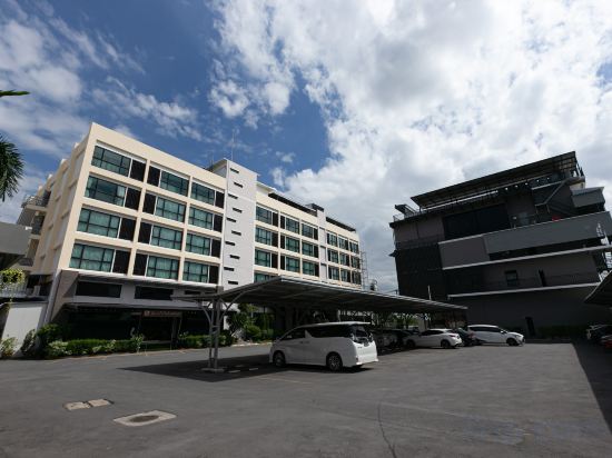 Фото Grand Ratchapruek Hotel