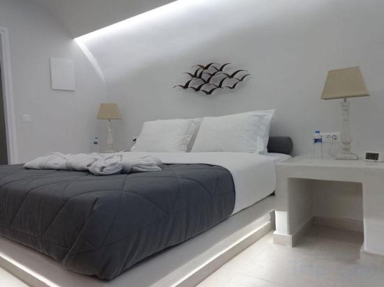 Фото Secret Legend Suites