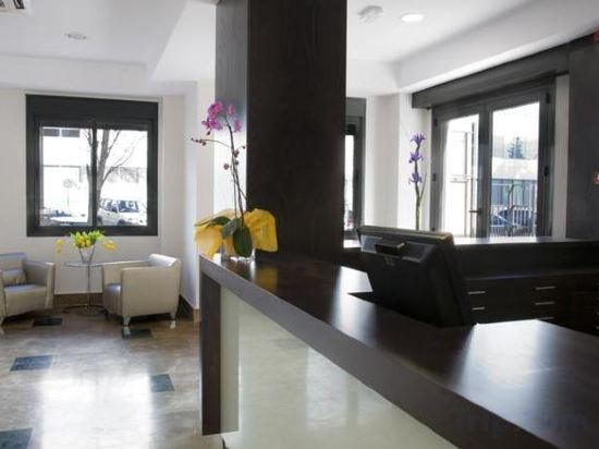 Фото Compostela Suites Madrid