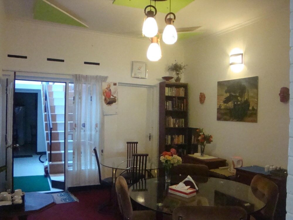 Фото Days Inn Kandy