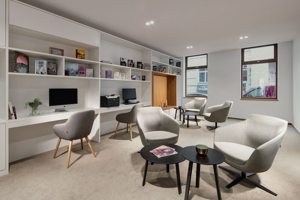 Фото Mamaison Residence Downtown Prague