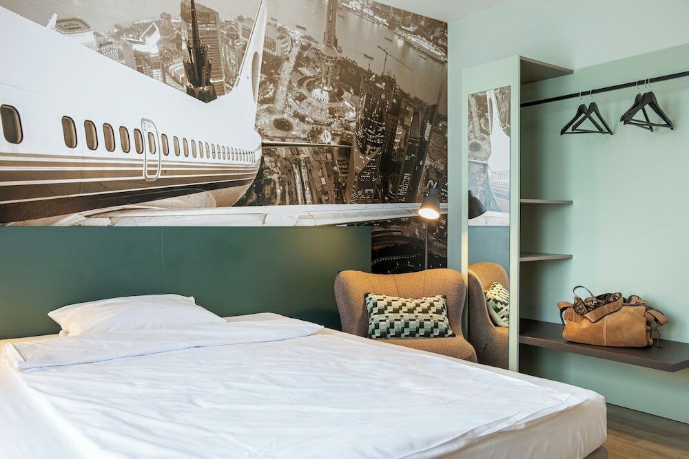 Фото Отель Coffee Fellows Frankfurt-Airport