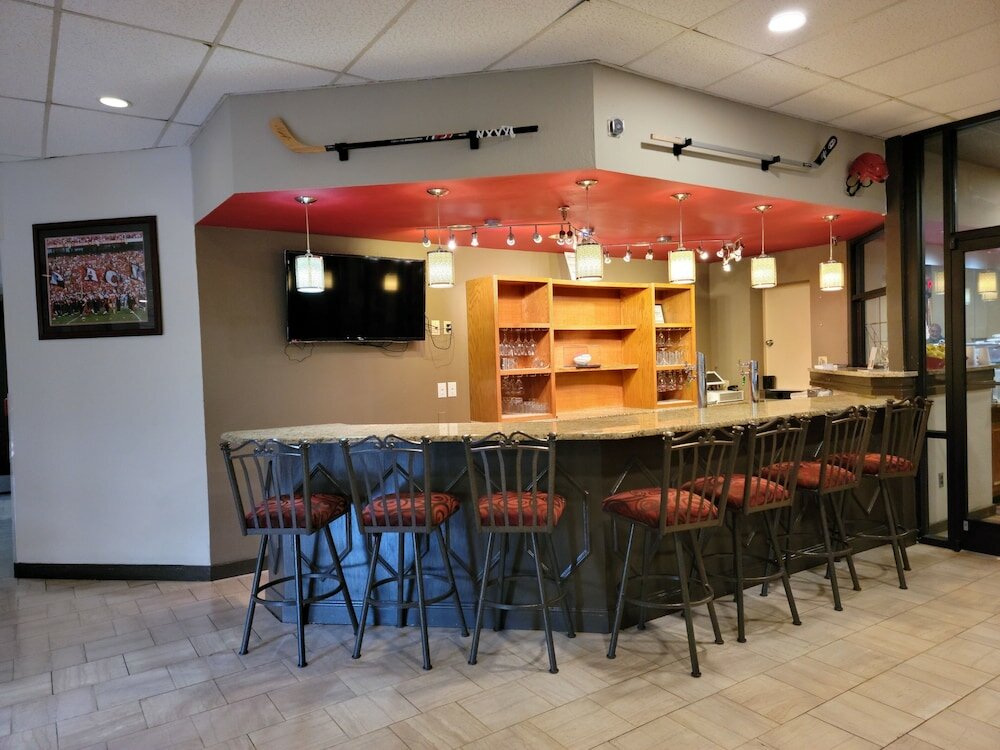 Фото Ramada by Wyndham Raleigh