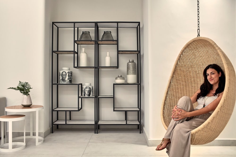 Фото Aqua Blue Hotel