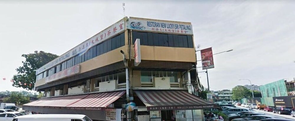 Фото Hotel 99 Sri Petaling