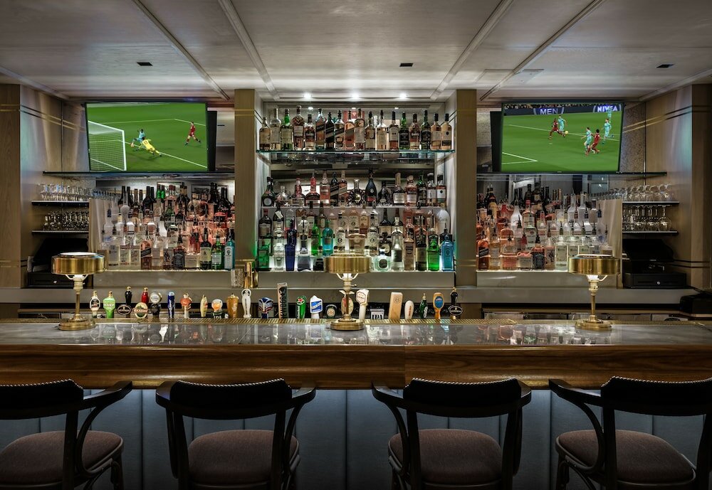 Фото Merrion Row Hotel and Public House