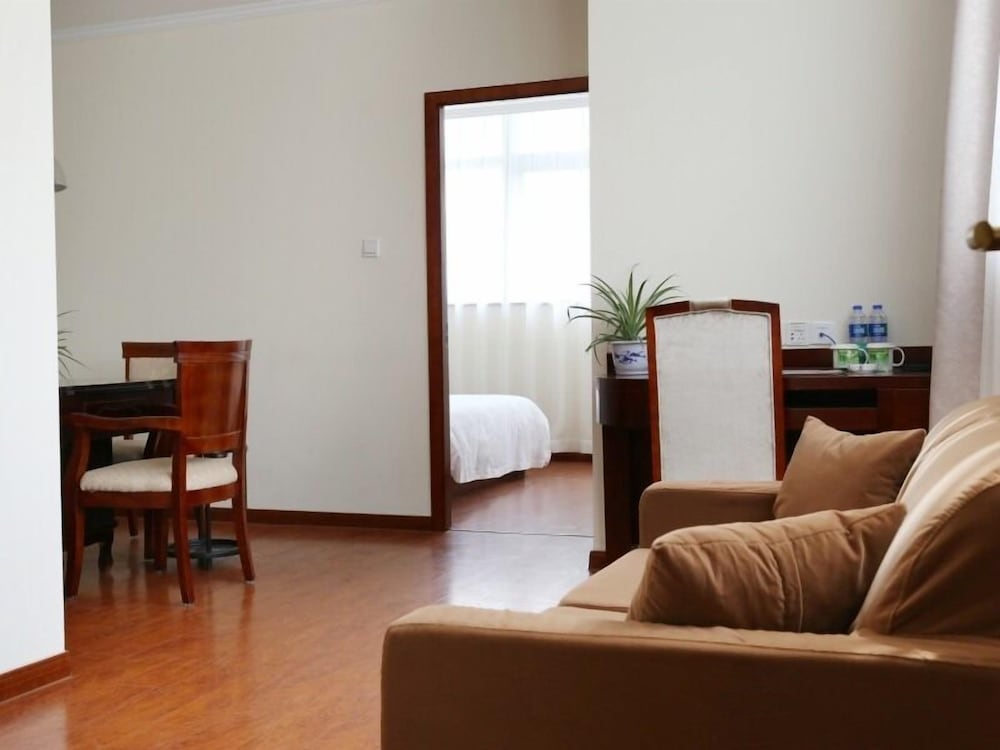 Фото GreenTree Inn Wuxi New District North Changjiang Road Jincheng Road Express Hotel