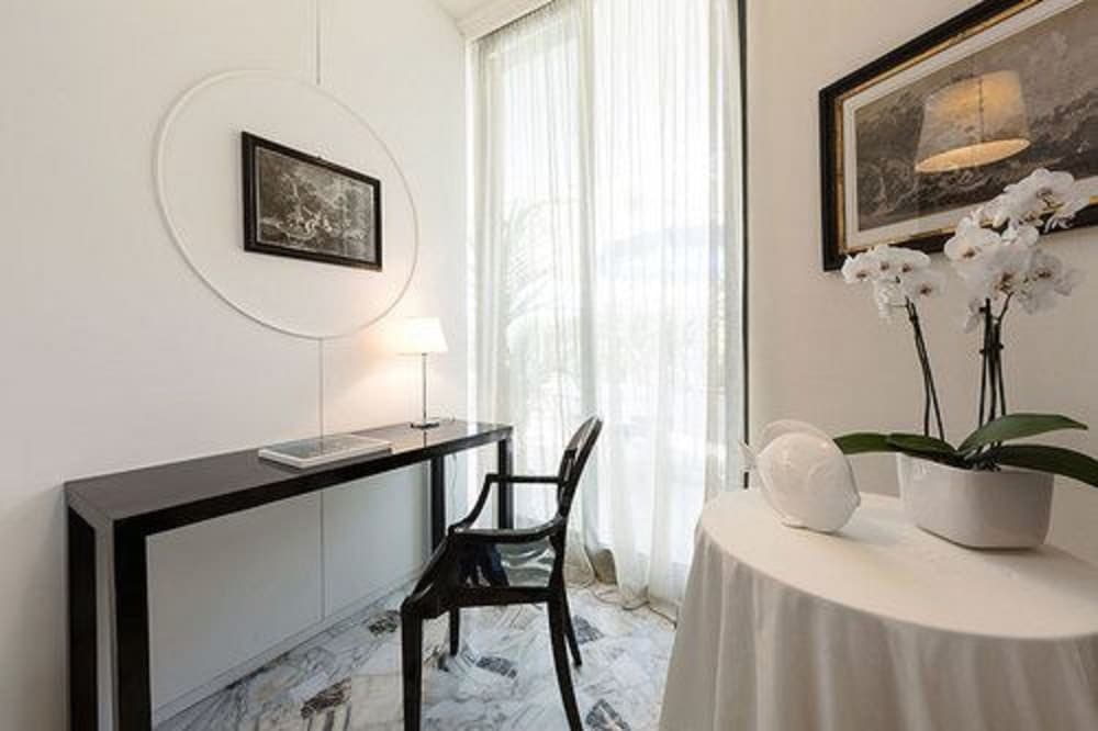 Фото Hotel Plaza Esplanade