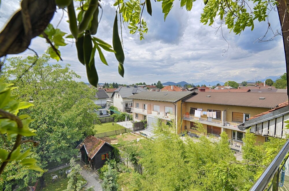 Фото Family Guesthouse GreenSLO