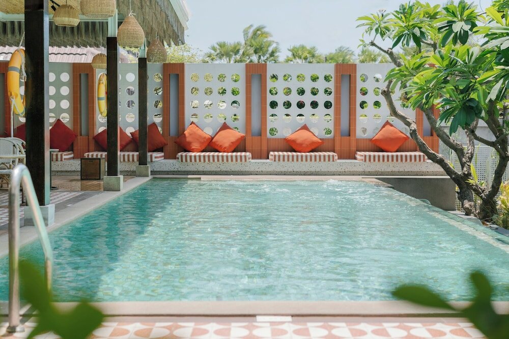 Фото A-One New Wing Hotel