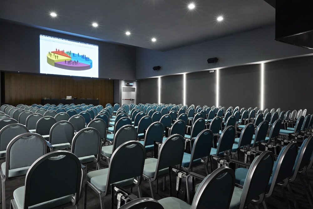 Фото Hotel The Building