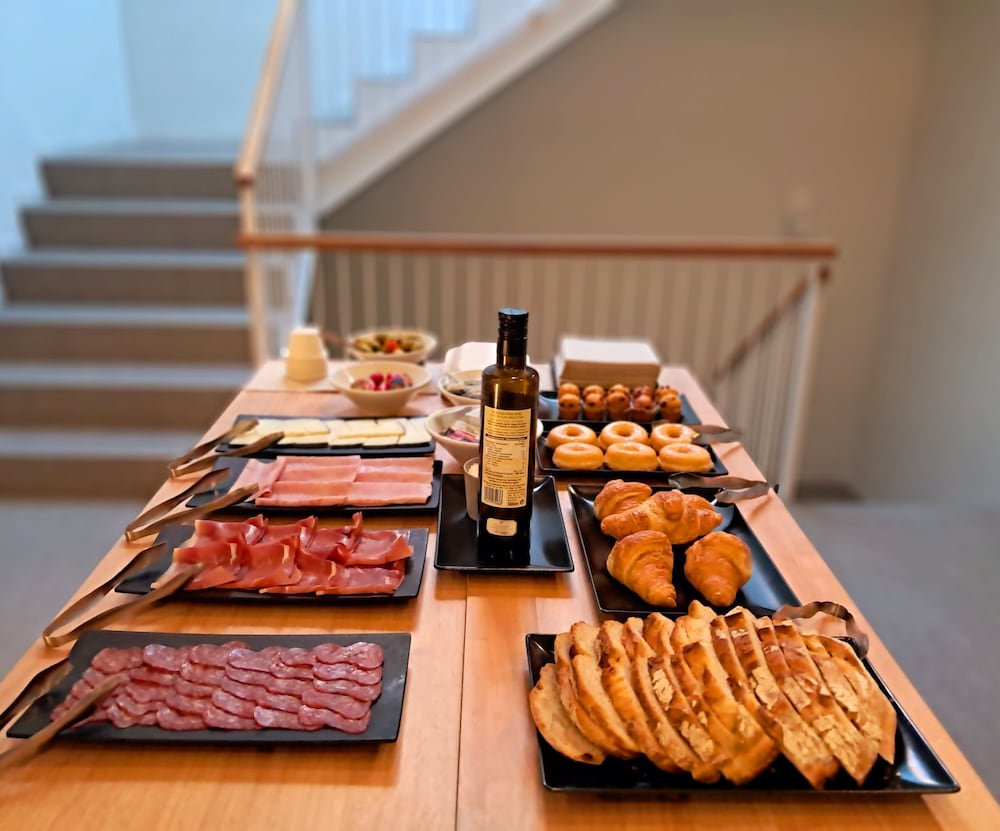 Фото Líbere Barcelona Sant Antoni