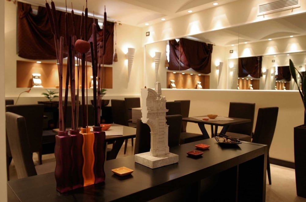 Фото Hotel Latinum