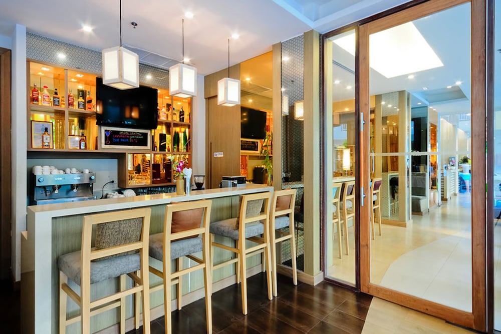 Фото Ashlee Plaza Patong Hotel & Spa