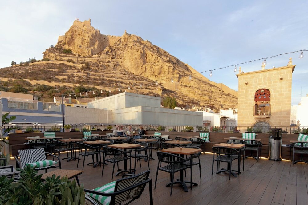 Фото La Milagrosa