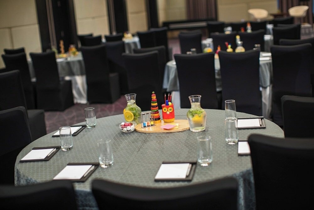 Фото Renaissance Bengaluru Race Course Hotel