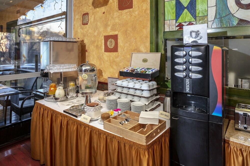 Фото Hotel Charles