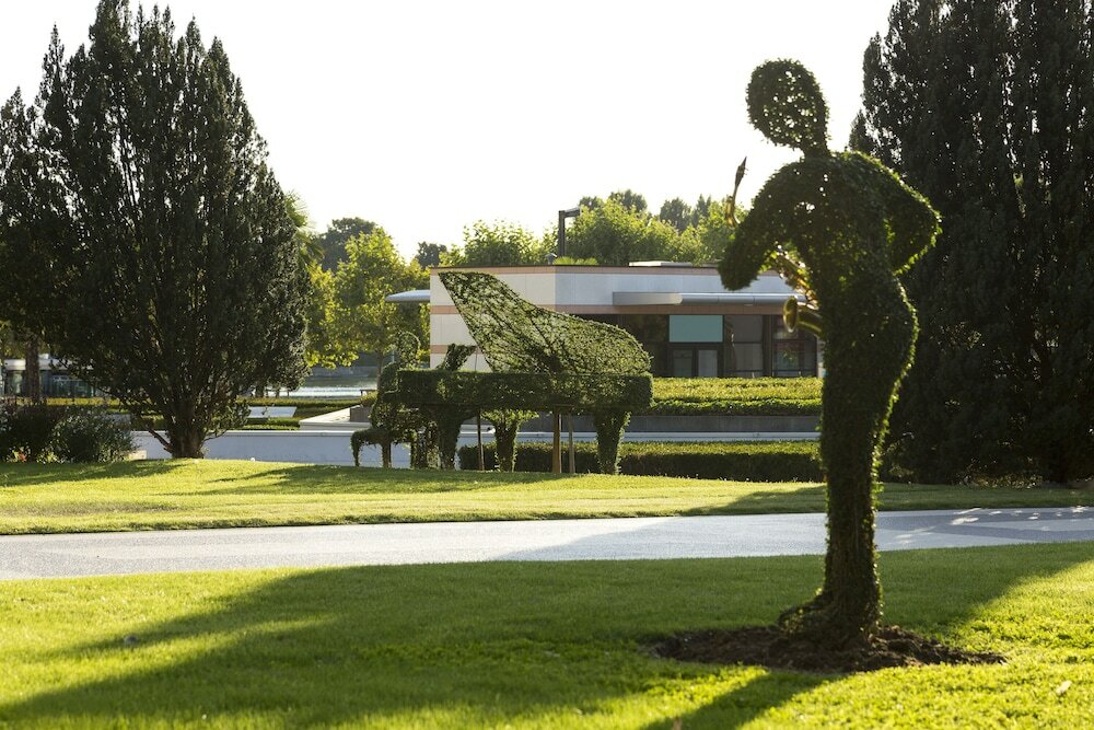 Фото Le Grand Hôtel Enghien-les-Bains