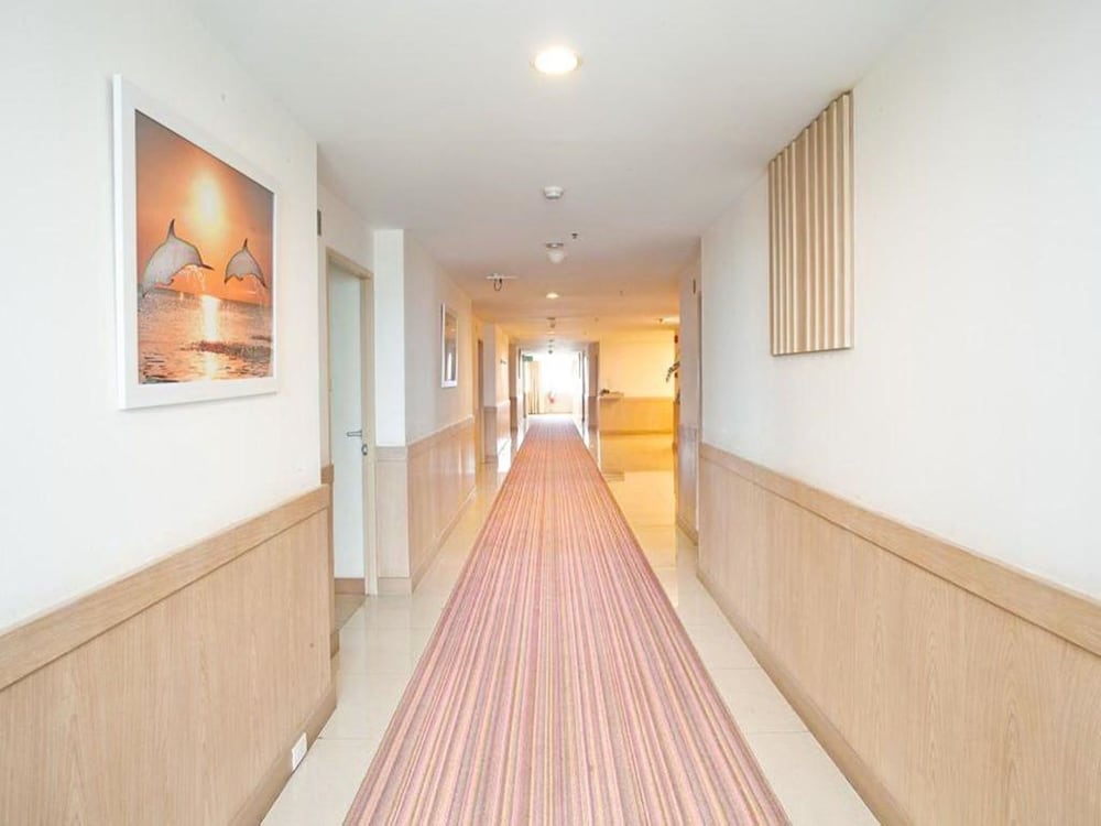 Фото Bay Hotel Srinakarin