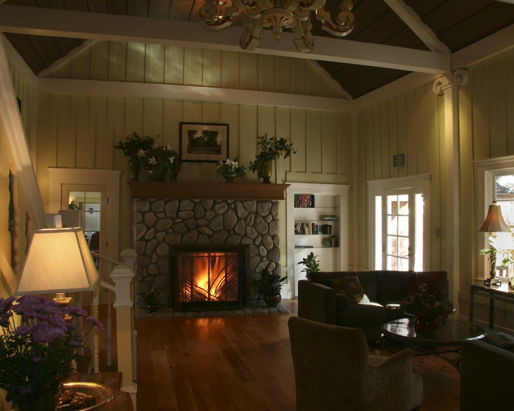 Фото Highland Dell Lodge