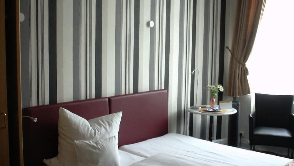 Фото Hotel Kronprinzen