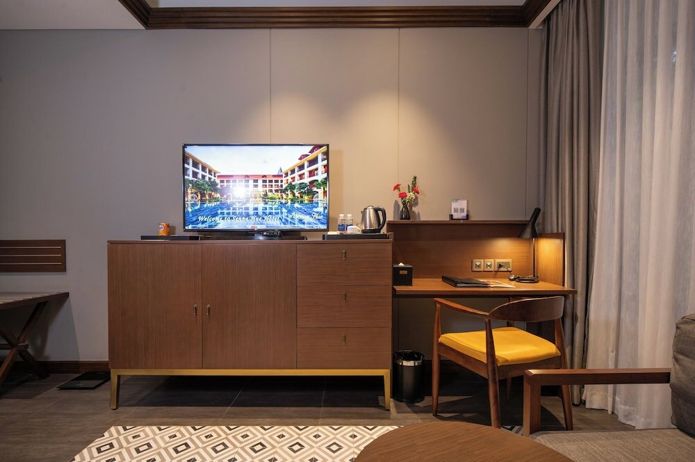 Фото Senna Hue Hotel